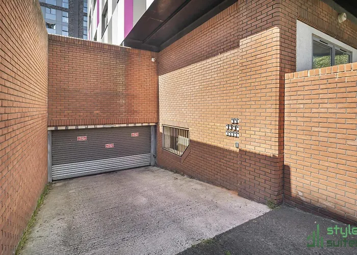 Flat In Old Trafford Manchester